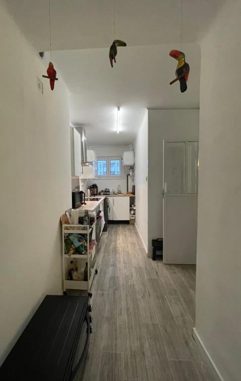 Chambre pour fille uniquement chez habitant - 4