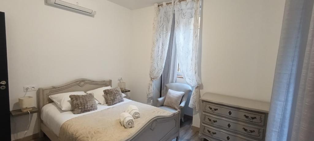apt 5, 1er étage, un T2 avec terrasse, 4 couchages - 5