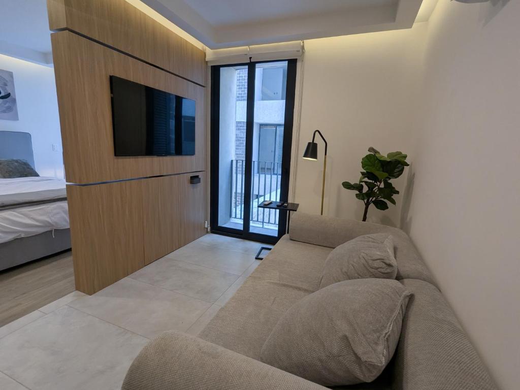 Central Apartment with Rooftop Pool near Chapultepec - 3