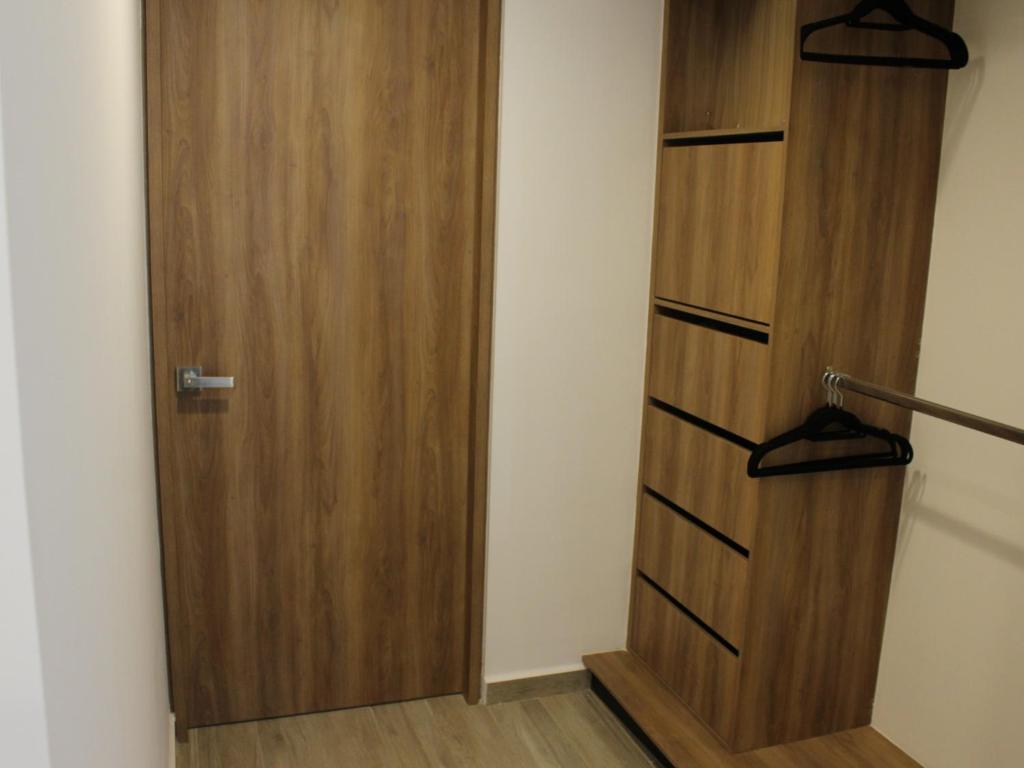 Central Apartment with Rooftop Pool near Chapultepec - 5