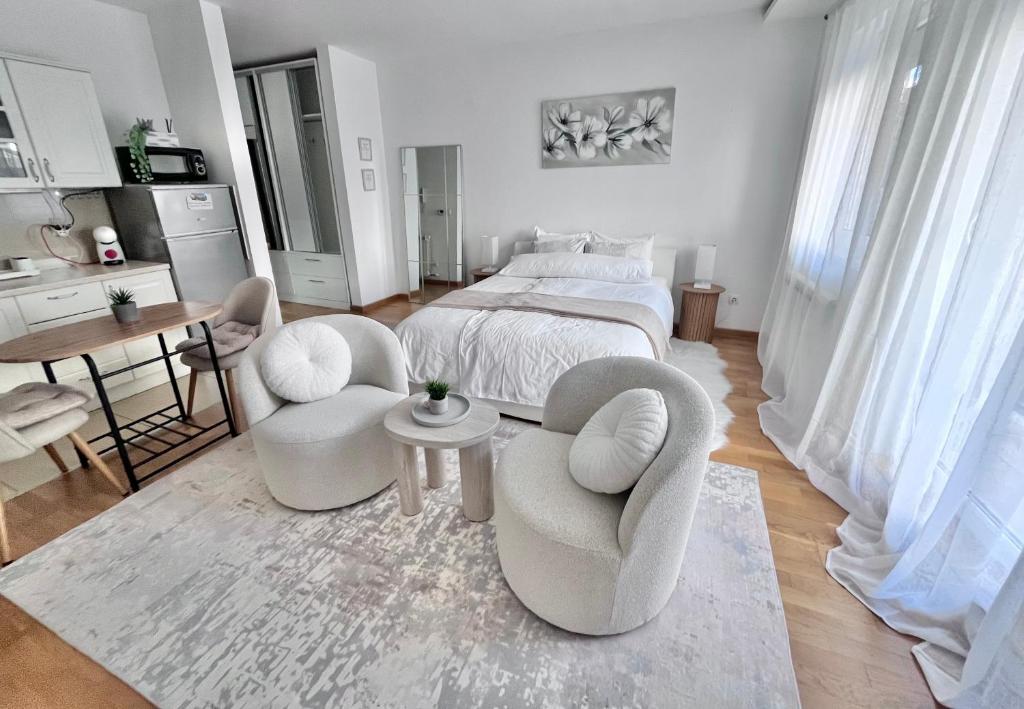 Primavera Apartment - 2