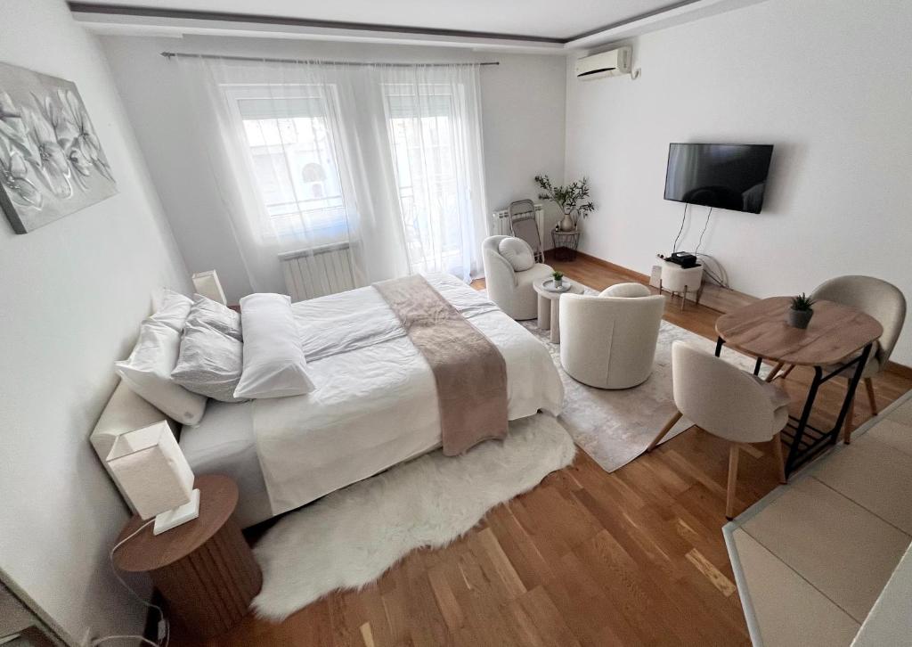 Primavera Apartment - 4