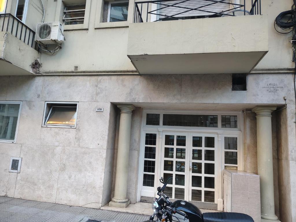 Libertador y Hernandez - 5