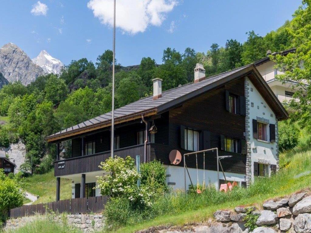 Elegant Fieschertal Alpine Chalet for 8 - 1