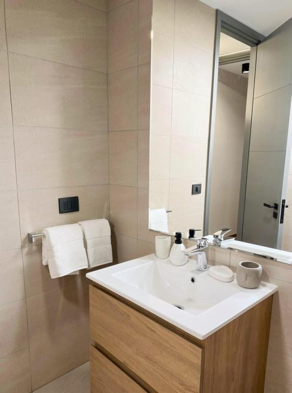 Furnished 1 Bedroom in Santiago in Somma Asturias - 5