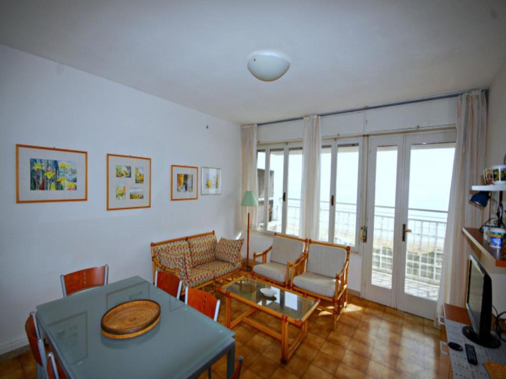 Seafront flat with amazing view - 2