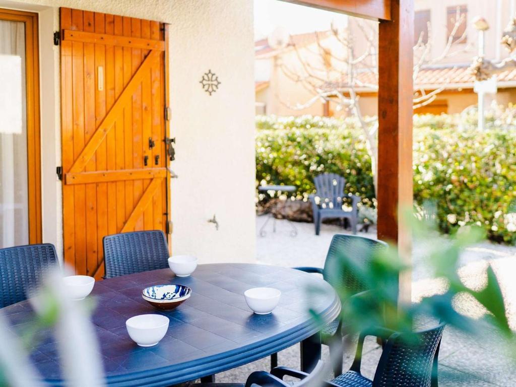 Pavillon familial à Narbonne-Plage, terrasse, solarium, parking privé, 6 couchages, proche plage - FR-1-409-97 - 5