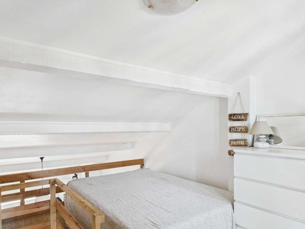 Studio mezzanine à 250m de la plage pour 4 personnes - Terrasse, animaux acceptés - 2