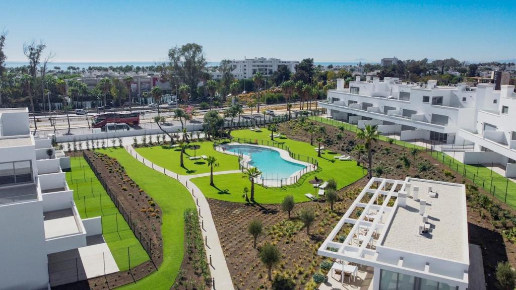 weforyou Luxury Garden Apartment in Acqua Gardens - 4
