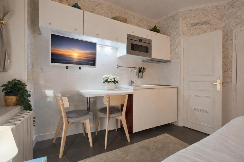 Clara Lovely studio in the Heart of Marais - 4