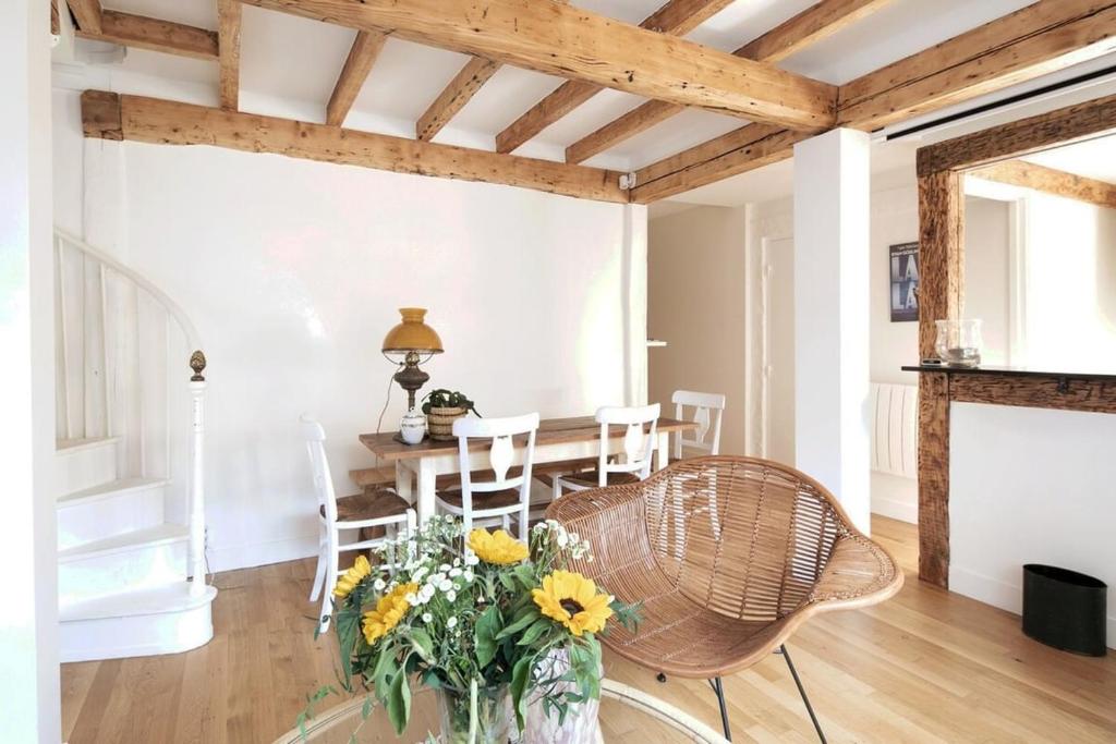 Ganneron - CI - Welcoming studio for 2p - Paris 18 - 5