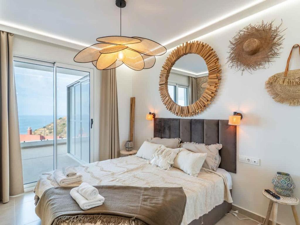 Rhythm of Andalusia 2 Bed Apartment with Sea View - 1