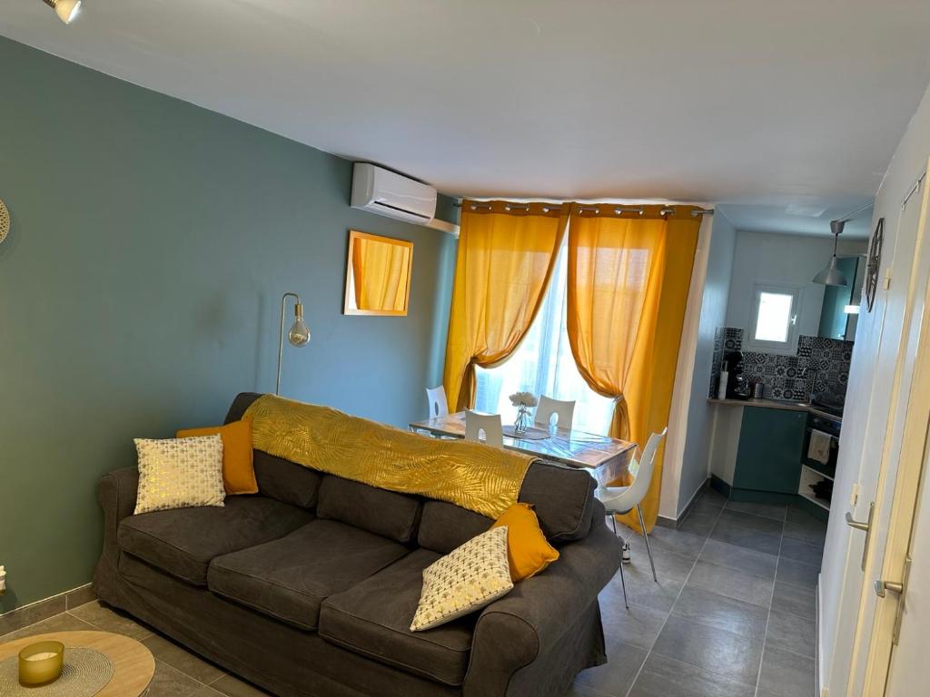 Appartement cosy avec balcon et place de parking privée 4 pers Plage à pied - 3