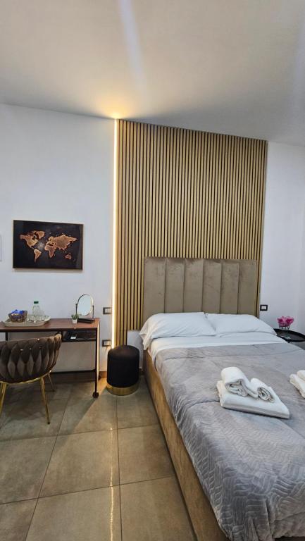 B&B Napoli Centrale Room&Jacuzzi - 2