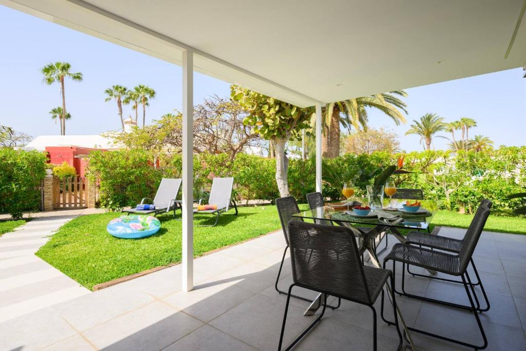 Villa Guerrero - Terraza y acceso a piscina común - 1