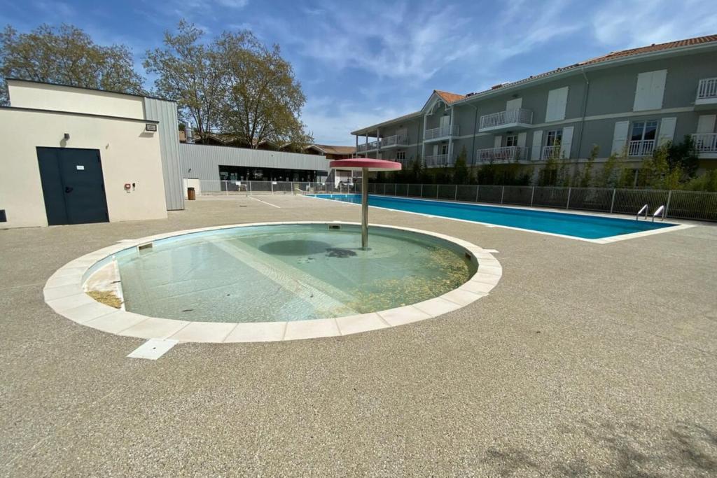Air-conditioned house in the Arcachon style with swimming pool - 5