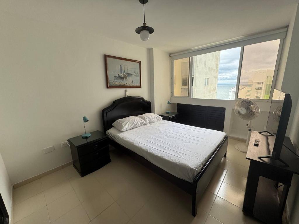El Laguito Beach Cartagena - 2