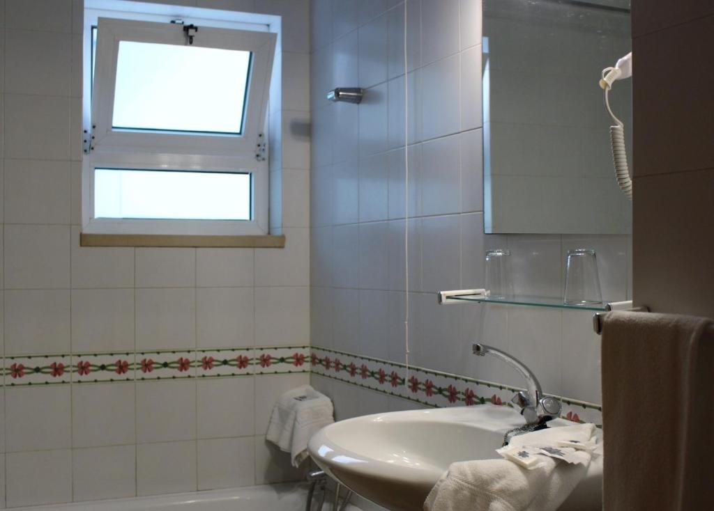Hotel Santo Antonio Da Baia photo