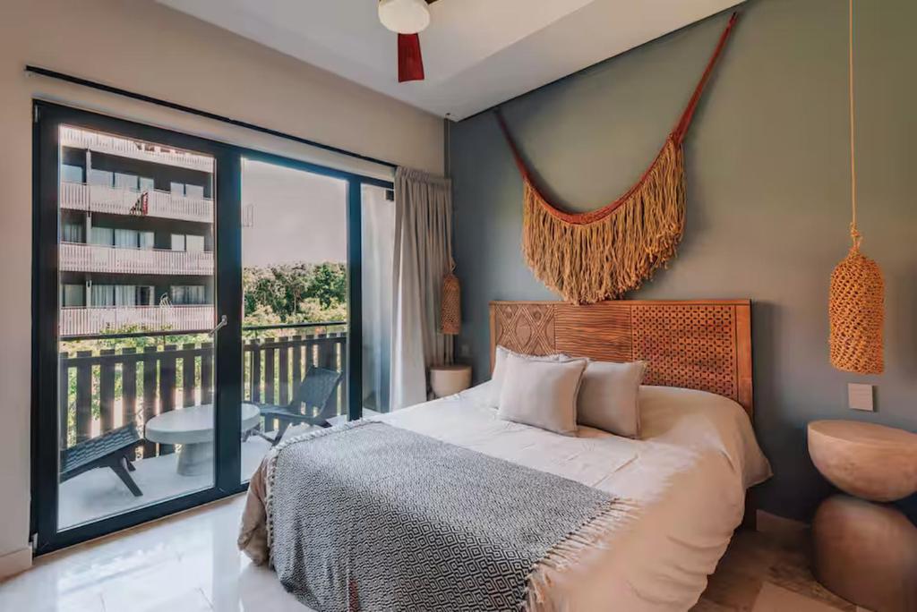 BT Homes - Tulum, Moderno cerca del mar con piscina y balcón - 2