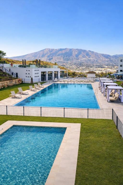 Luxury Penthouse - Sea View - Swimming Pool - Roof Terrace - 4
