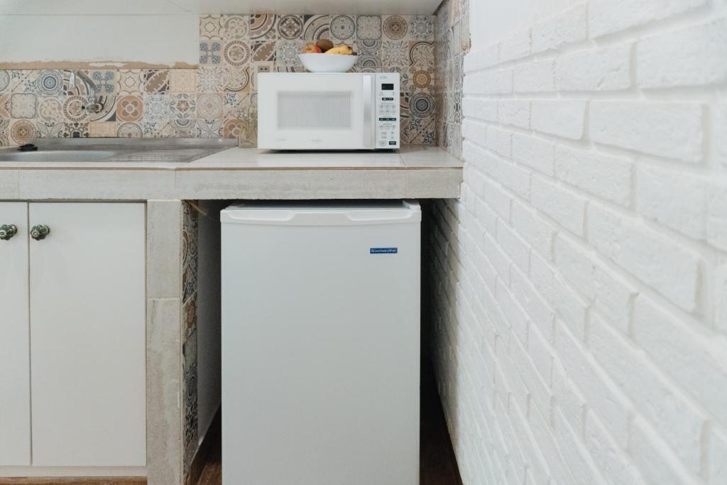 Habitación en casa colonial con jardín y piscina - Centro de Asunción - Wifi Full - 4