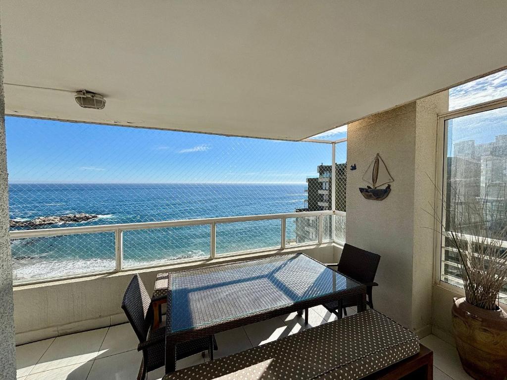 Oceanfront apartment with stunning view - 2