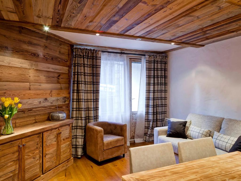 Appartement de Standing au Centre et Bord de Piste - 4 Pers, Parking, WIFI - 5