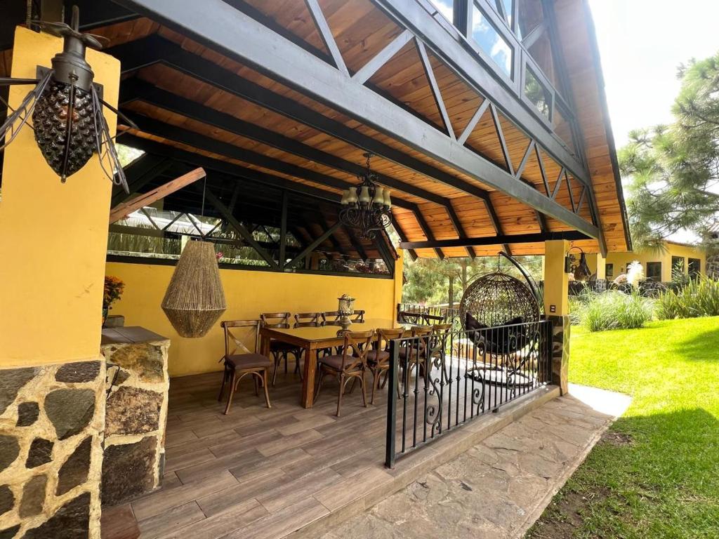 Chalet 9 Cabañas Puerta del Bosque - 3