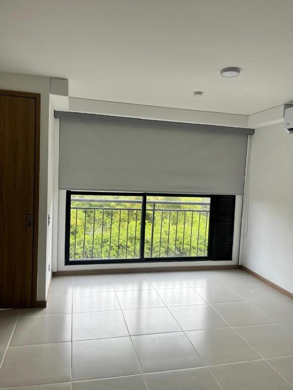 Experience the best of Cali in this cozy loft - 5