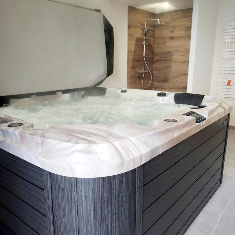 Maison proche du lac avec Jacuzzi et Sauna - 4
