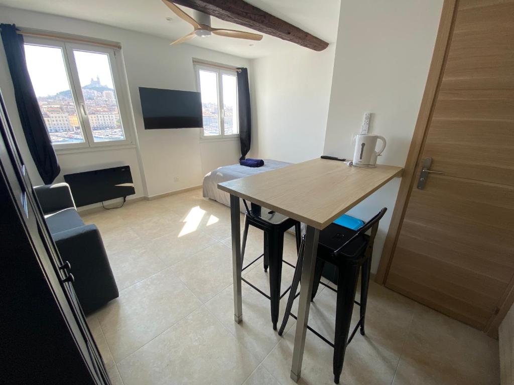 Appartement vue imprenable Vieux-Port et Notre Dame - 3