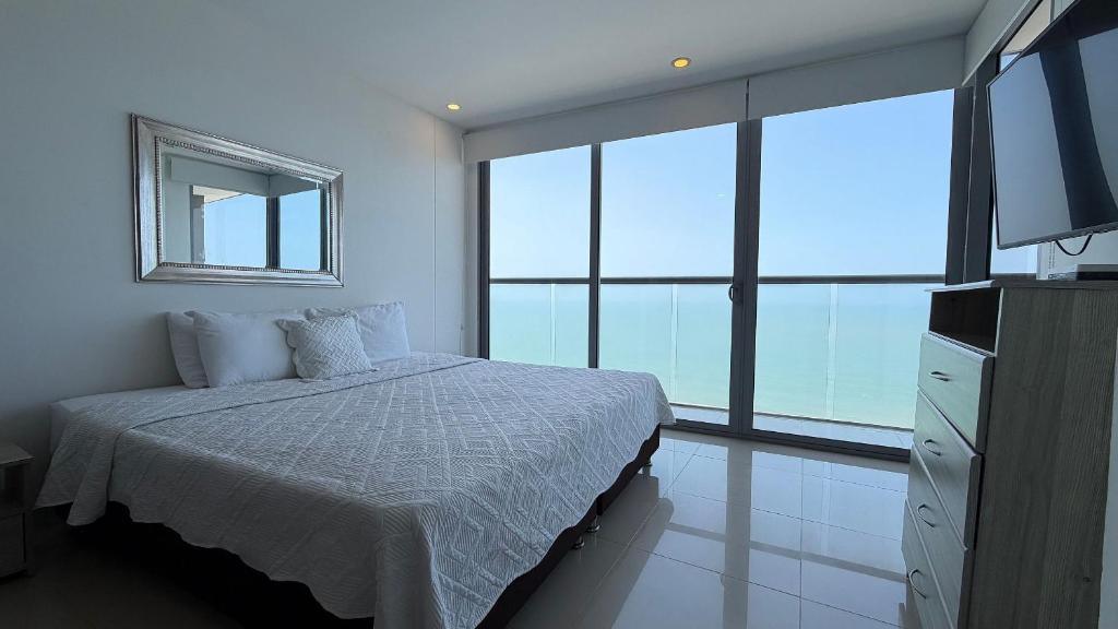 2704 Morros City - Spectacular beachfront apt - 3