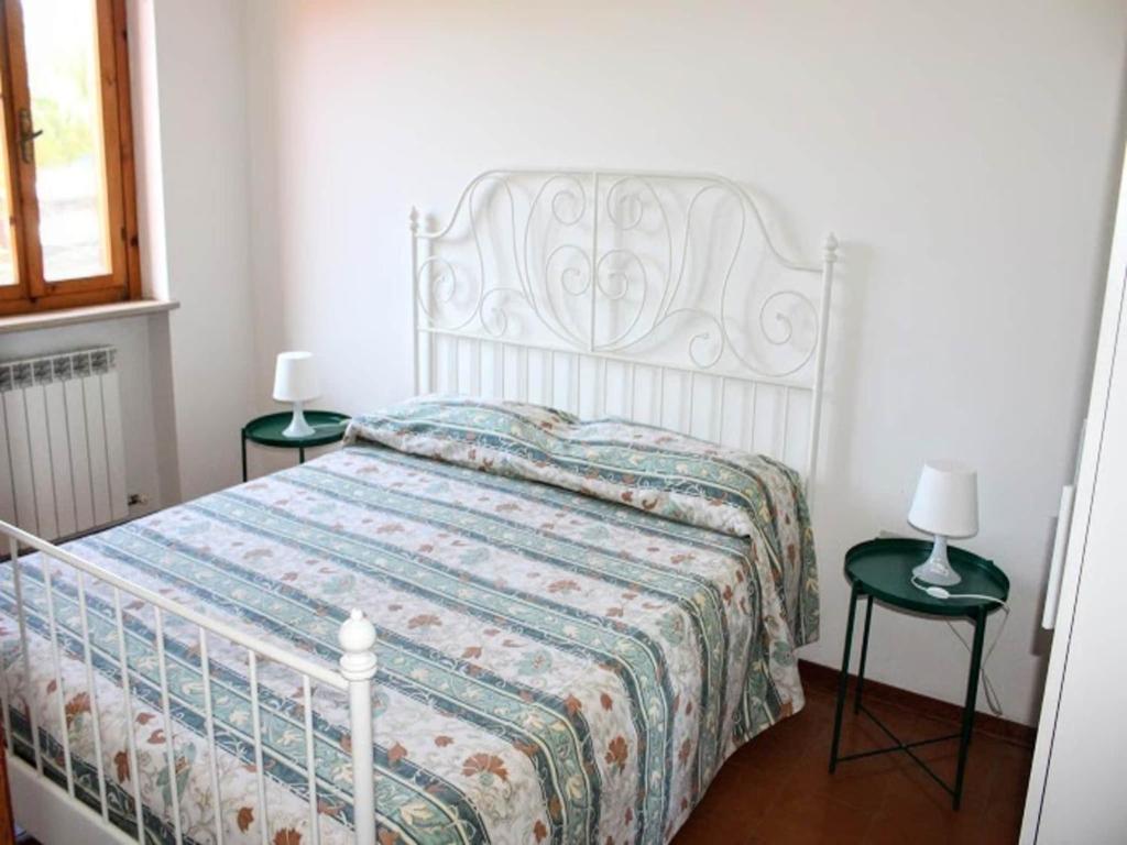 Apartment with balcony and parking space - 4