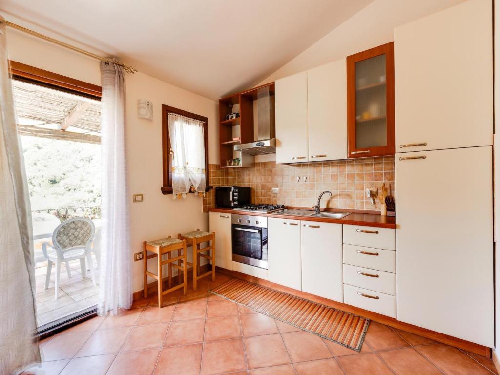 Air-conditioned, with terrace - 3
