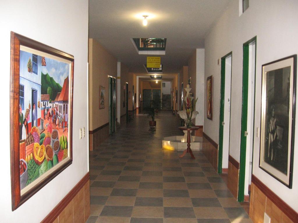 Hotel El Nogal - 4