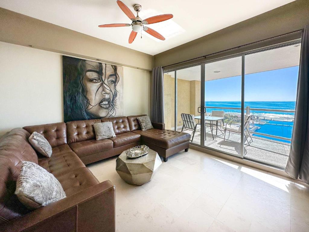 Beachfront Condo with Stunning Views Tranquil Stay - 5