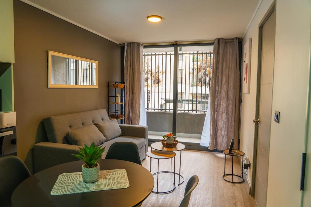 Cómodo Depto para 3 huéspedes con Sofá cama y Metro Santa Ana - 1