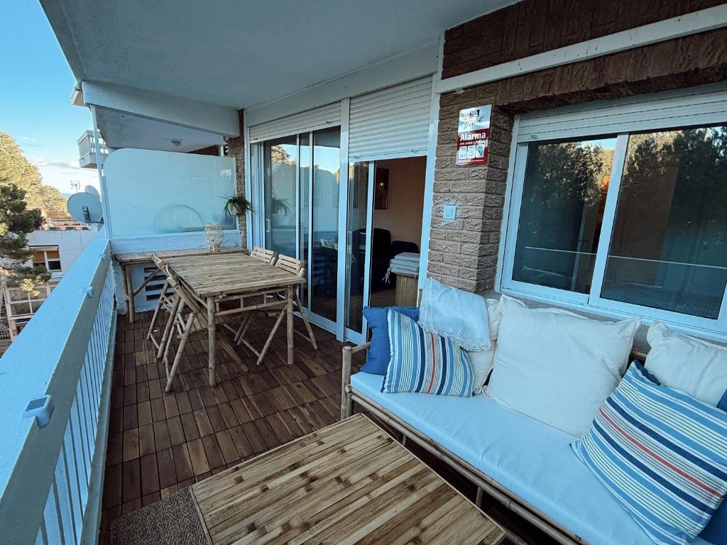 Cap Salou Escape, Newly Renovated, Pool, 5 min Beach walk - 3