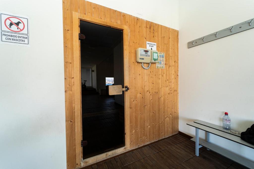 Amazing Seaview 2BR Apartment in Benidorm - 2