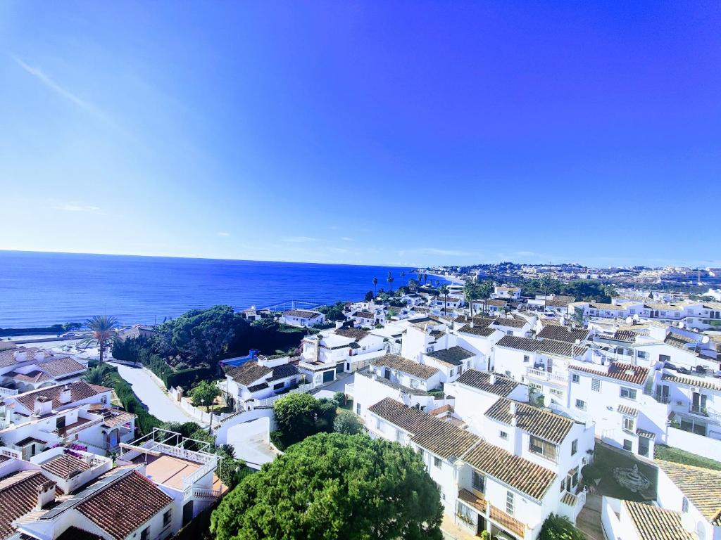 La Cala Esmeralda sea views - 2