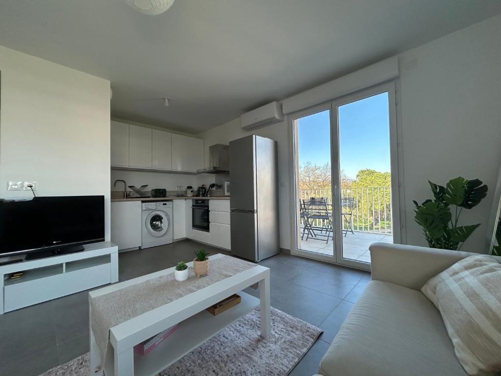 T2 avec terrasse et parking, plage à 10 min à pied - 5
