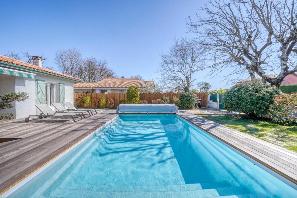 Maison Azuréa – Piscine et Bassin - 5