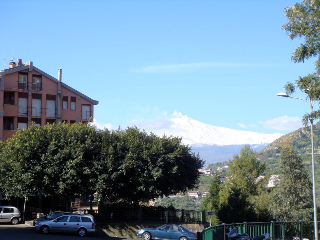 Taormina center 4 BR penthouse, terrace with views - 2