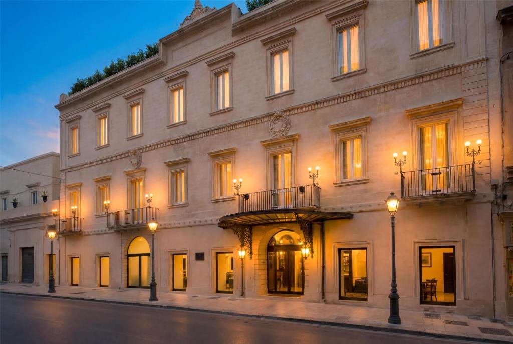 Tivoli Palazzo 1880 Lecce Hotel - 1