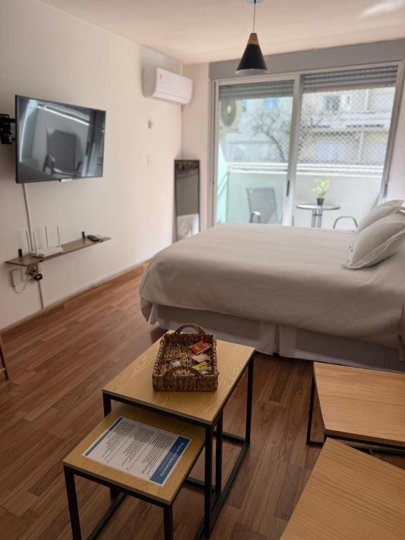 Estudio moderno, la mejor ubicación en Montevideo - 2