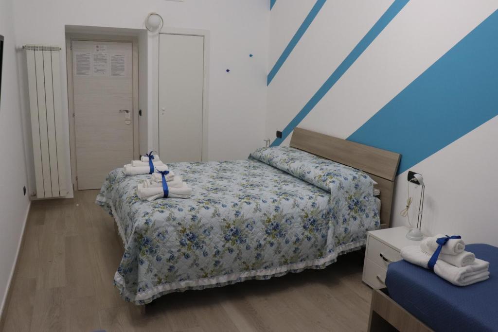 Casa La Rosa Rooms- Nel Cuore di Napoli - 2