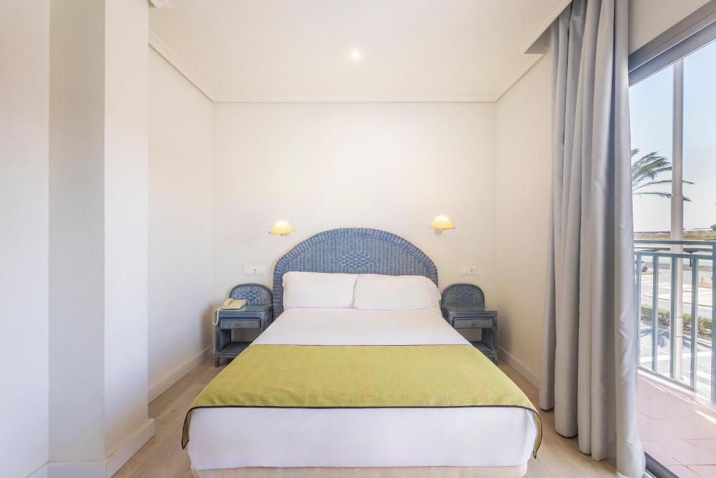 BLUESEA Brisa Roquetas — Hotel rooms in Roquetas de Mar, Andalusia
