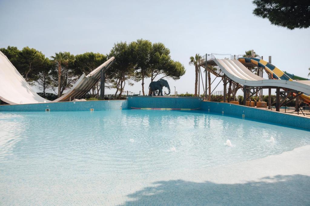 BLUESEA Marina Parc — Attractions for children in Arenal d'en Castell, Balearic Islands