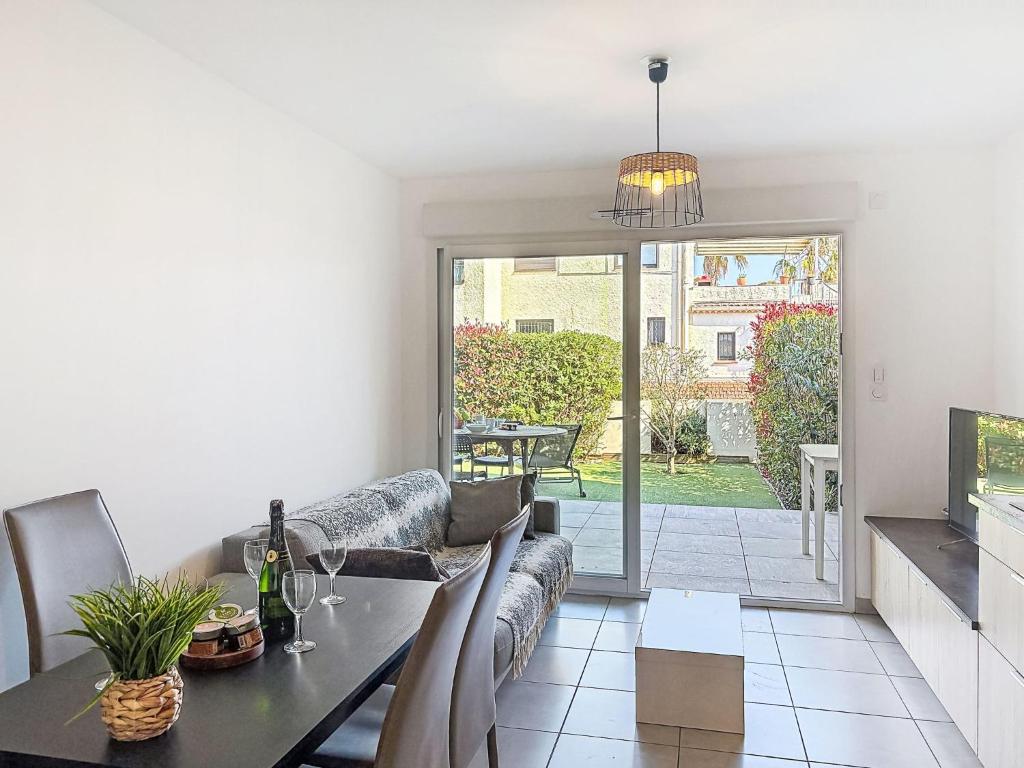 Apartment Les Calanques de Saint Aygulf by Interhome - 2