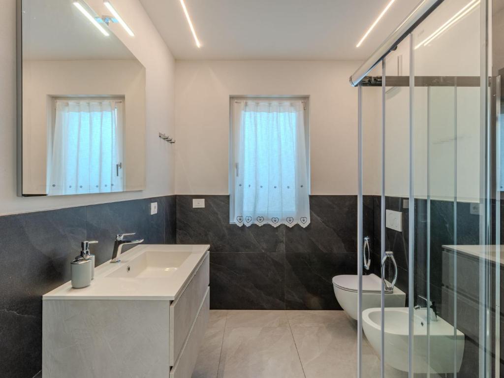 Apartment Beatrice by Interhome - 5